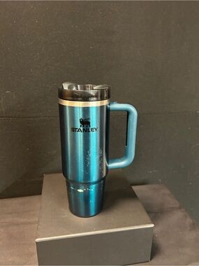 Stanley Metallic Blue Insulated Mug with Handle